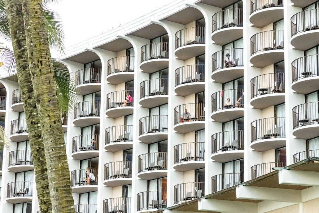 Hilo-Hawaiian-Hotel-Exterior-Balcony-Big-Island-1030x687