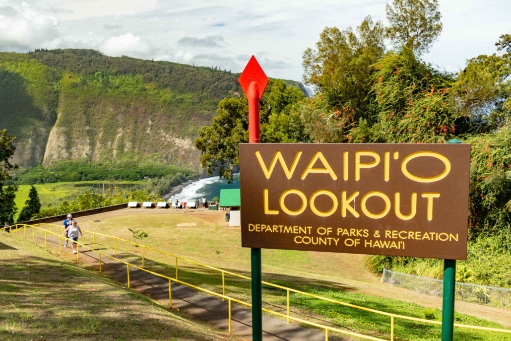 Waipio-Valley-Lookout-Sign-and-Path-Big-Island-1030x687